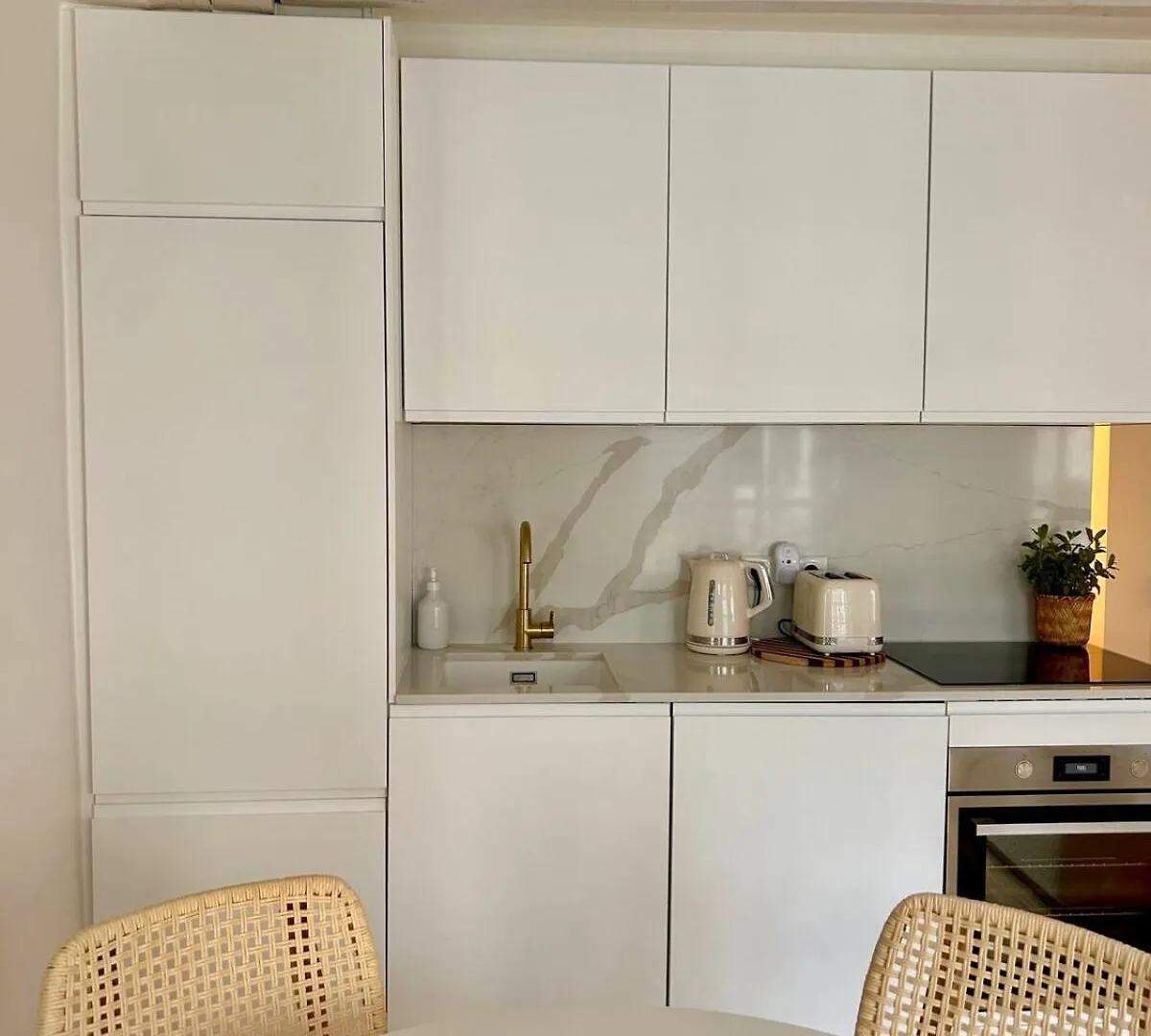 Apartment For 2 - Emily In Paris Neighborhood