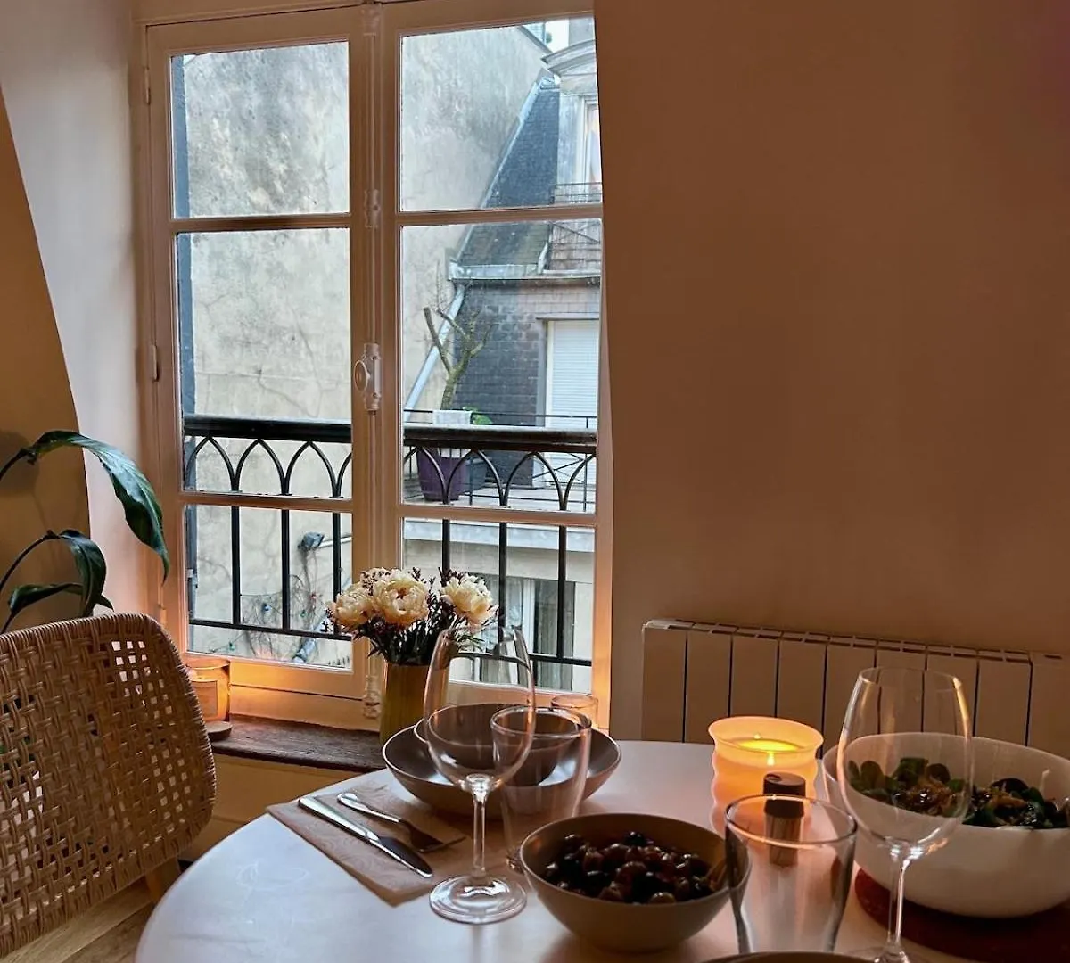 Apartment For 2 - Emily In Paris Neighborhood